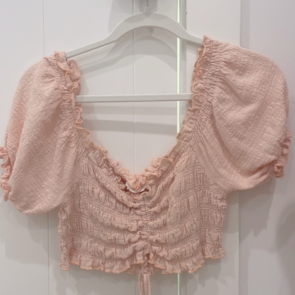 Victoria + Sophia Crop Top Medium